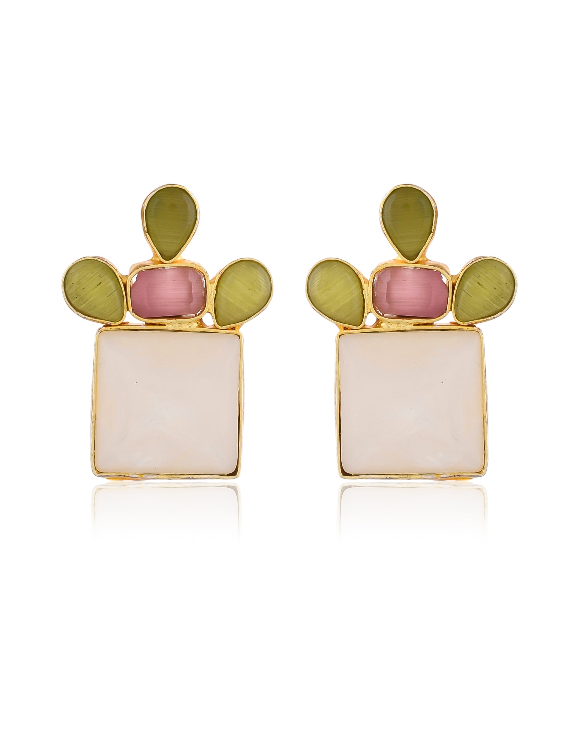 INAYA STUDS